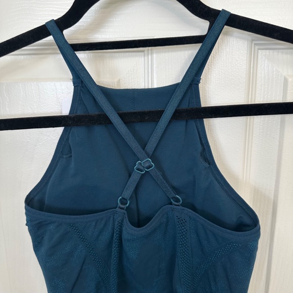 NWT Athleta Headstand Tank - Picture 4 of 6